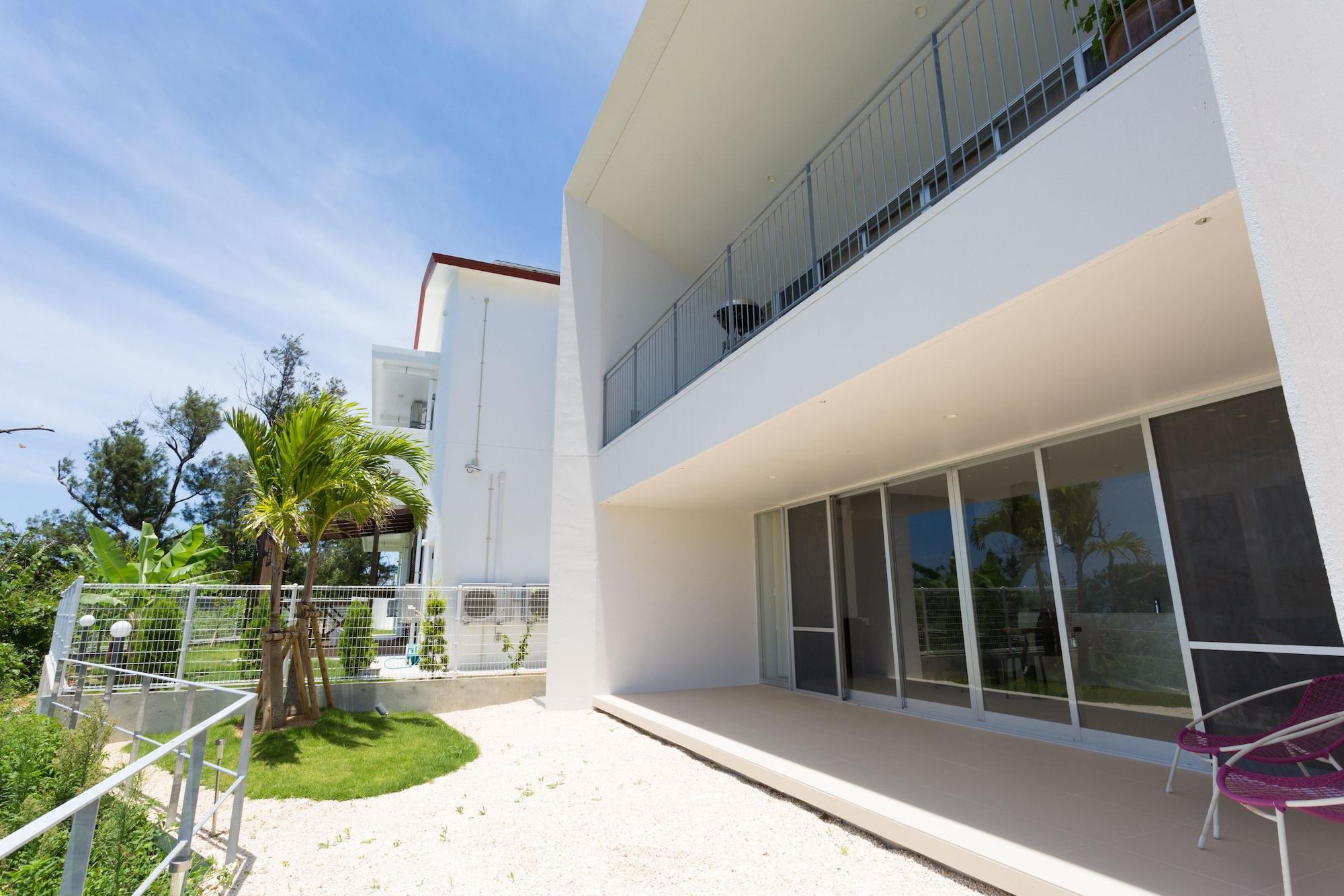 Kariyushi Condominium Resort Onna Maeda Base Exterior photo